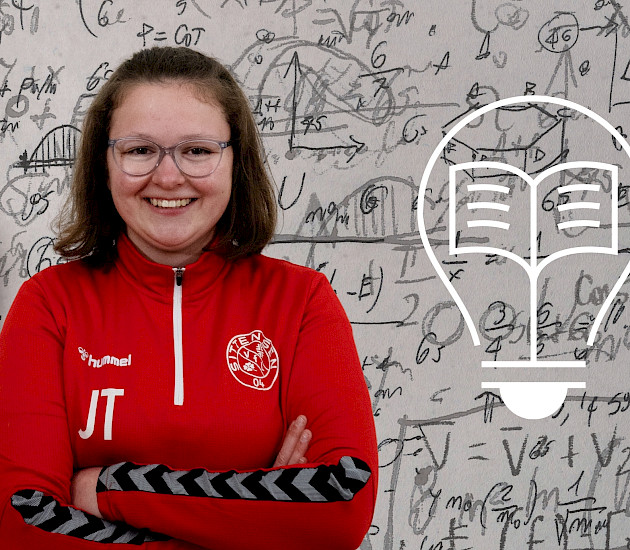 Auf dem Foto ist Jomana abgebildet, die ihren Abschluss beim VfL gemacht hat