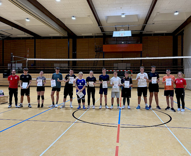 Gruppe an Voleyballern