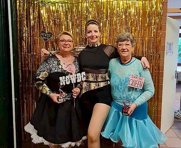 Line-Dance Tanzduelle 14. Northern Country Western Dance Cup Linedancers a1linedancers VfL Sittensen Line-Dance Tanzduelle 14. Northern Country Western Dance Cup Linedancers a1linedancers VfL Sittensen